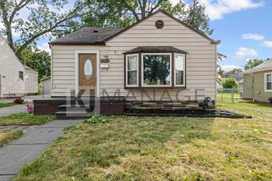 Main picture of 23101 Columbia St