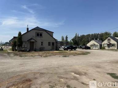 Main picture of 1263 US Highway 2 E