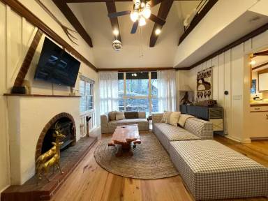 Main picture of 23150 Balsam Ln