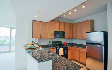 Main picture of 200 W 9 St