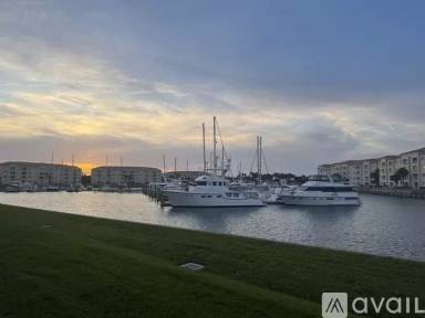 Main picture of 16 Harbour Isle Dr W