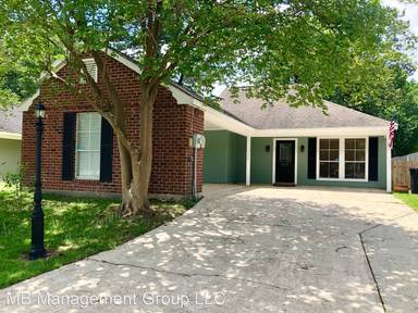 Main picture of 522 Fawn Lake Dr