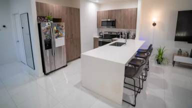 Main picture of 1330 Crystal Way