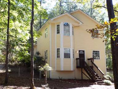 Main picture of 4240 Burdett Pl
