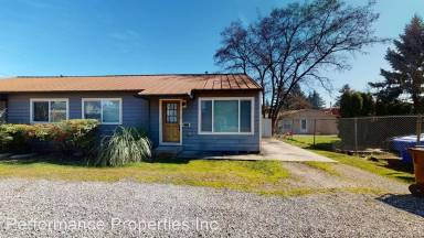 Main picture of 7500 SE Harney St