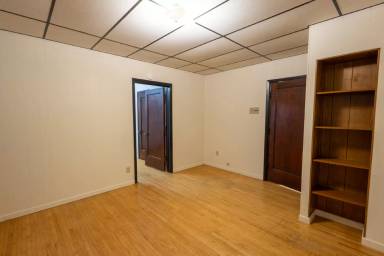 Main picture of 408 1/2 Broadway N