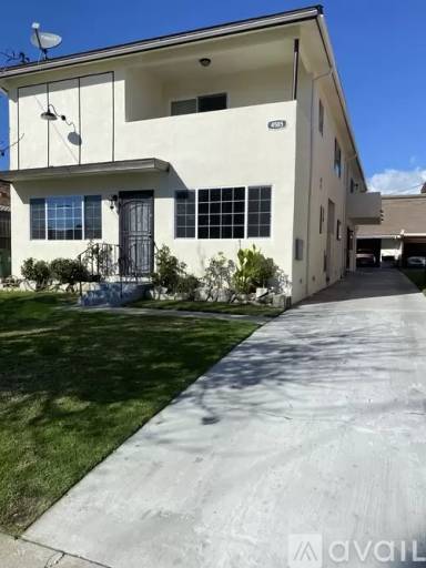 Main picture of 4585 W 116th St