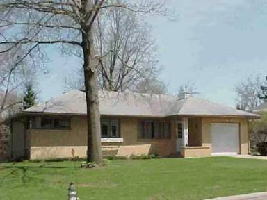 Main picture of 1727 Crescent Dr
