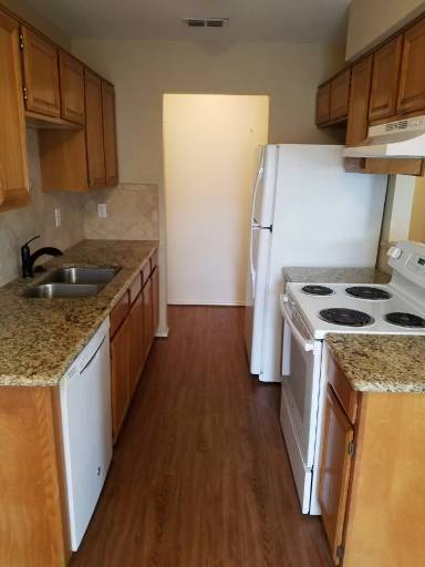 Main picture of 1 Foster Ct