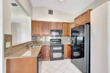 Main picture of 5048 Brian Blvd