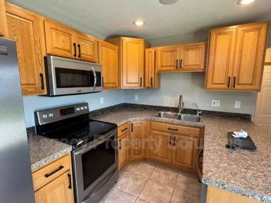 Main picture of 1832 Assumption Dr