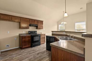 Main picture of 417 Emerald Ridge Dr