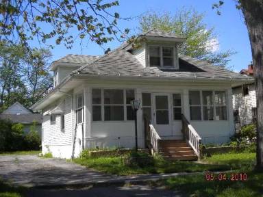 Main picture of 1009 N Porter St