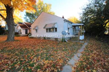 Main picture of 2828 Lincoln St