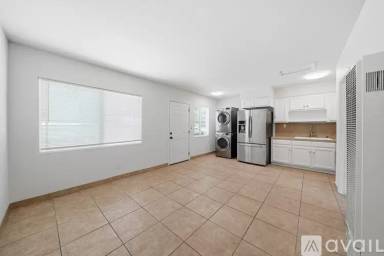 Main picture of 6133 Orchard Ave
