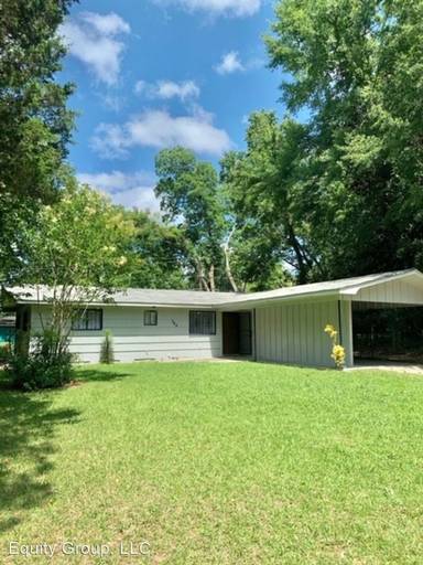 Main picture of 349 Queen Julianna Ln