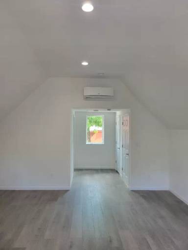 Main picture of 111 S 9th Ave