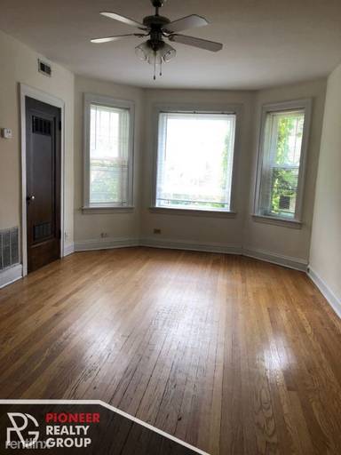 Main picture of 4917 N Hermitage Ave