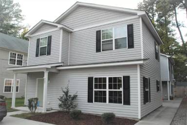 Main picture of 337 Summerville Ct