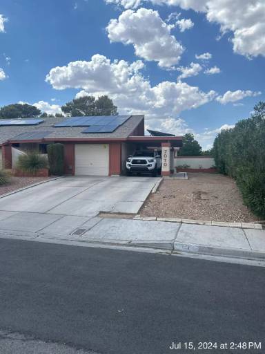 Main picture of 7070 Quarry Dr