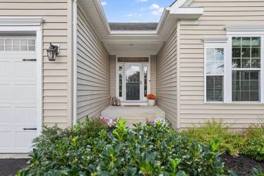 Main picture of 29726 Vincent Village Dr