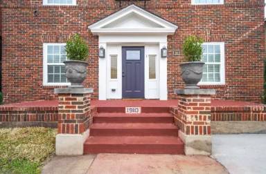 Main picture of 1912 Arbor St