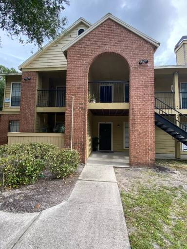 Main picture of 8718 Mallard Reserve Dr