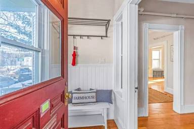 Main picture of 50 Beacon St