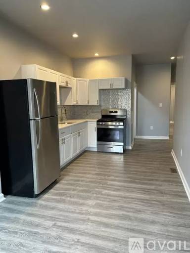 Main picture of 325 Rutherford Ave