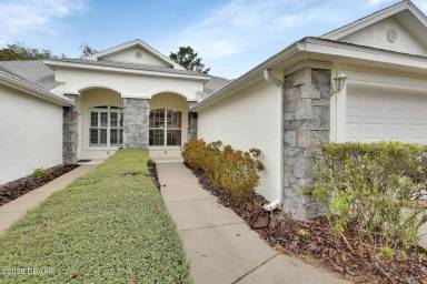 Main picture of 1429 Carlow Cir