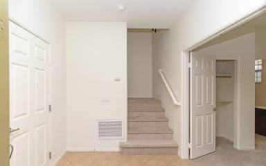Main picture of 2110 Silverado St