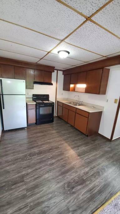 Main picture of N8430 North St