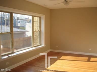 Main picture of 5208 N Sawyer Ave