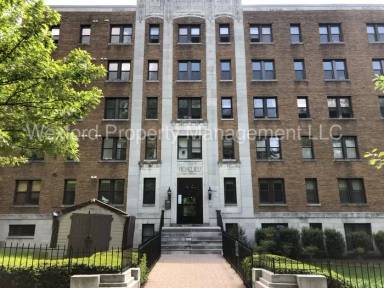 Main picture of 1750 Harvard St NW