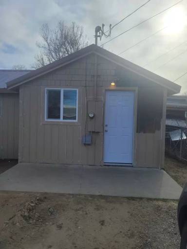 Main picture of 1015 E 6th Ave