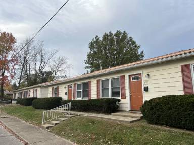 Main picture of 824 N Washington St