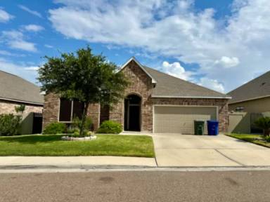 Main picture of 215 Date Palm Dr