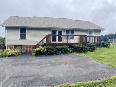 Main picture of 140 Cullen Ct