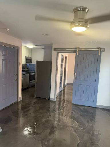 Main picture of 838 Oak St