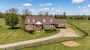 Main picture of 2461 Sandy Hook Rd