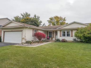 Main picture of 2443 S Crescent Ln