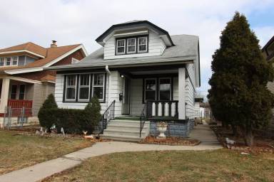Main picture of 2226 S 58th St