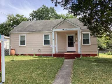 Main picture of 7446 Tyndale Ct