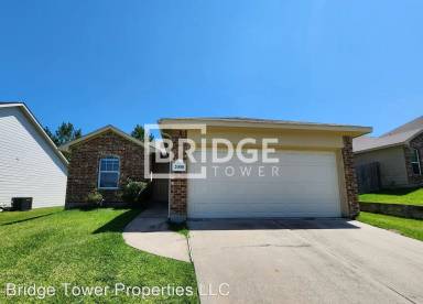 Main picture of 2000 Briar Grove Dr