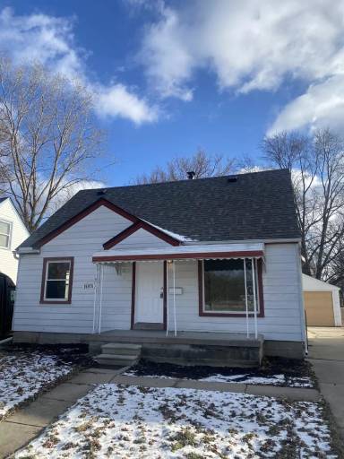 Main picture of 15978 Delaware Ave