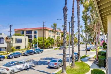 Main picture of 5938 E Naples Plz