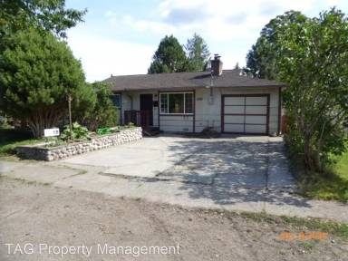 Main picture of 2339 NE 130th St