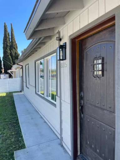 Main picture of 8115 Blossom Ln