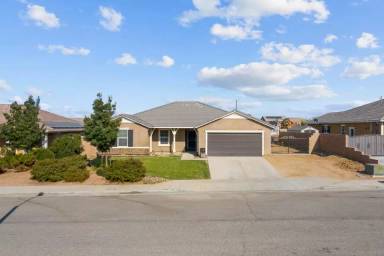 Main picture of 42638 Raywood Dr