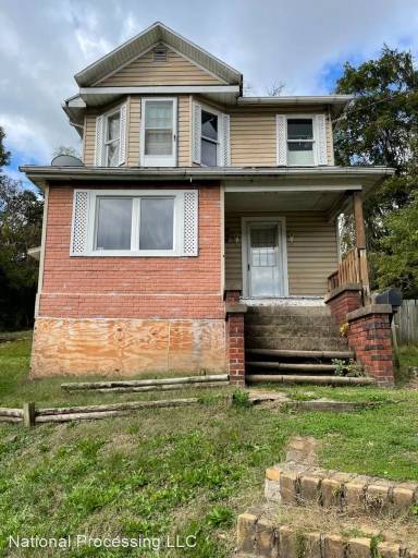 Main picture of 403 N 8th St